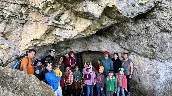 Schillerhöhle Familiengruppe | © DAV Sigmaringen / Tobias Unterstenhöfer